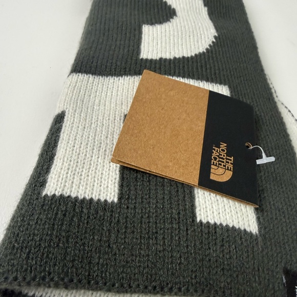 TNF The North Face Reversible Logo Scarf NWT 2 Tone Design Unisex Scarves Gray - Picture 4 of 8